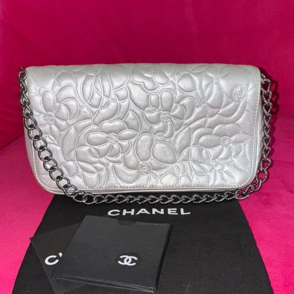 Chanel Floral Embossed Silver Shoulder Bag - Picture 1 of 13